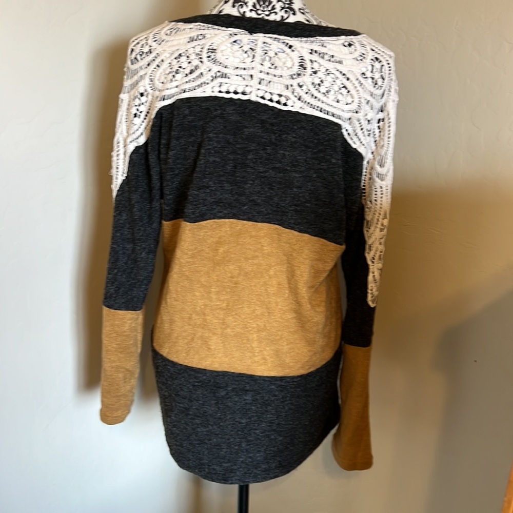 Fall top‎ - Picture 3 of 4